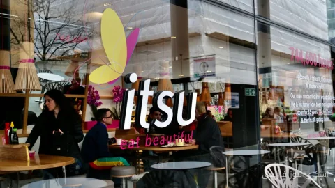 آینده‌ای درخشان برای زنجیره رستوران‌های ژاپنی: فروش سهام Itsu در راه است